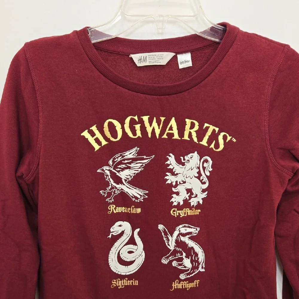 H&M Burgundy Harry Potter Hogwarts Four House Mascots Pullover Sweatshirt